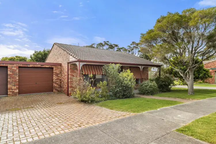 1/1 Walton Street, Cowes VIC 3922