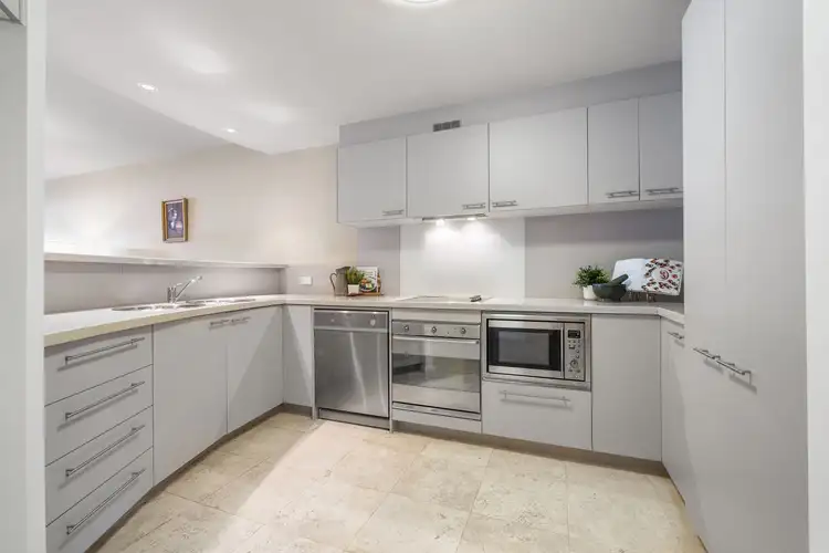 Sixth view of Homely unit listing, 18/10 Hopegood Place, Garran ACT 2605