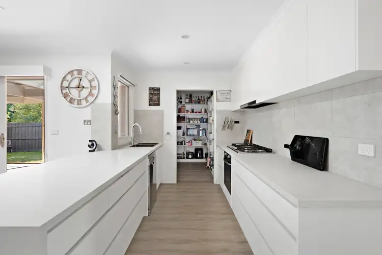 Second view of Homely house listing, 5 Allington Place, Langwarrin VIC 3910