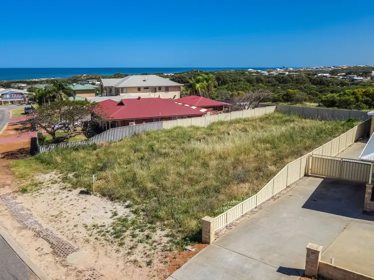8 Bygrave Drive, Port Denison WA 6525