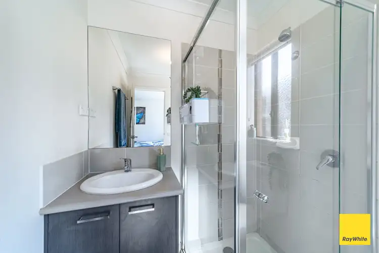 Fifth view of Homely house listing, 5 Yellowgum Drive, Epsom VIC 3551