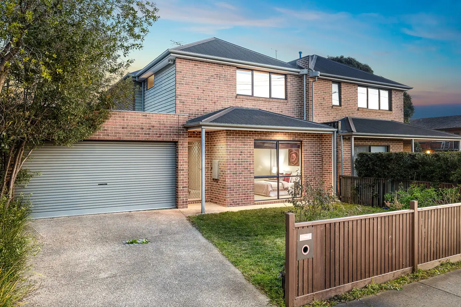 Main view of Homely townhouse listing, 1/162 Kangaroo Road, Hughesdale VIC 3166