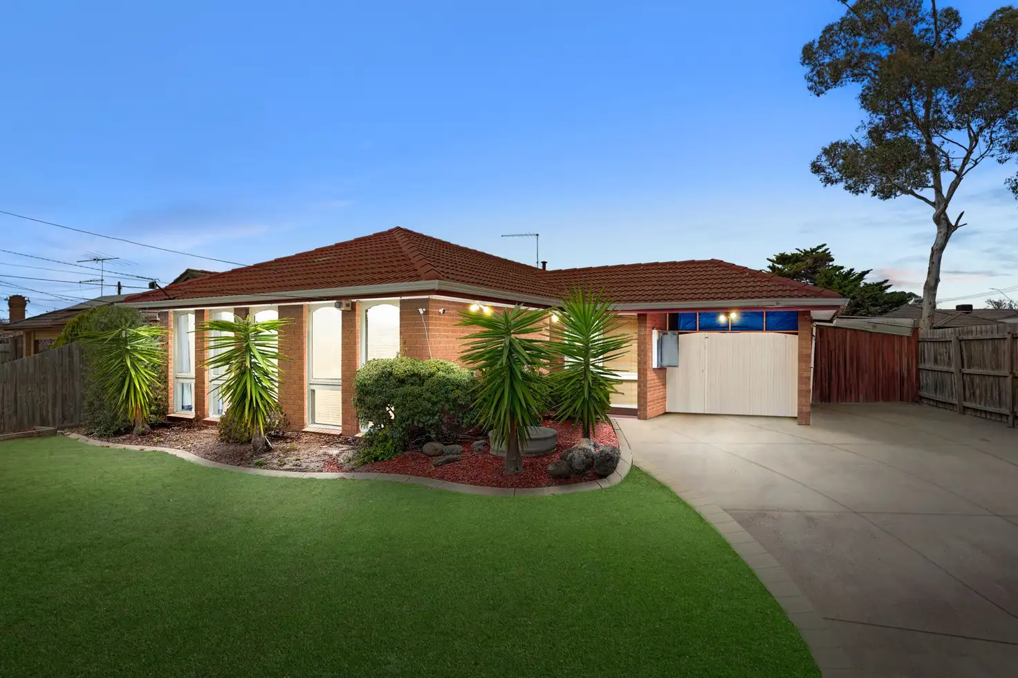 Main view of Homely house listing, 2 Nicklaus Drive, Hoppers Crossing VIC 3029