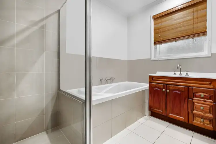 Sixth view of Homely house listing, 2 Nicklaus Drive, Hoppers Crossing VIC 3029