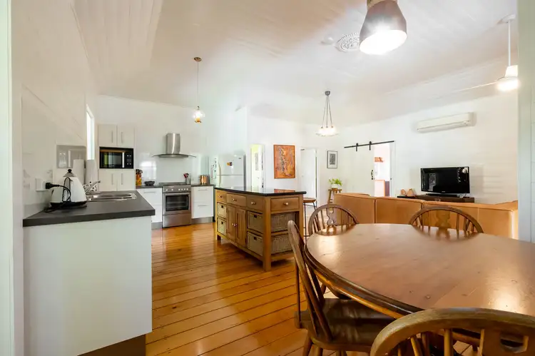 93 Gidyea Street, Barcaldine QLD 4725