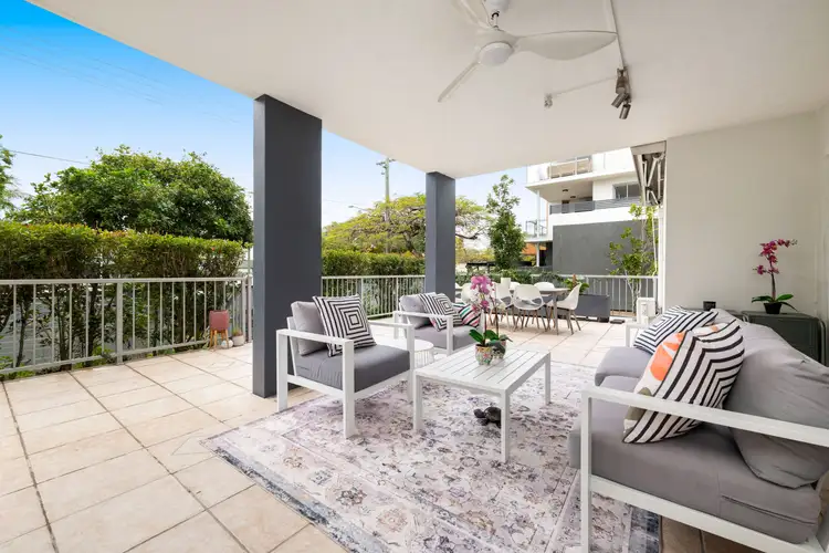Main view of Homely unit listing, 15/46 Buxton Street, Ascot QLD 4007