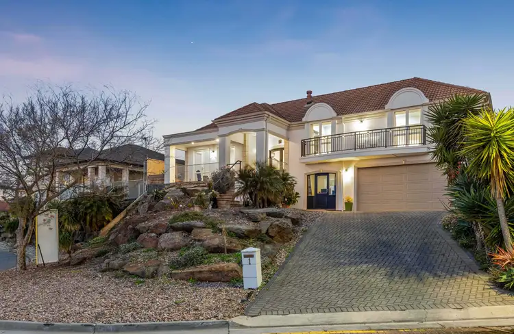 1 Ashcroft Court, Hallett Cove SA 5158