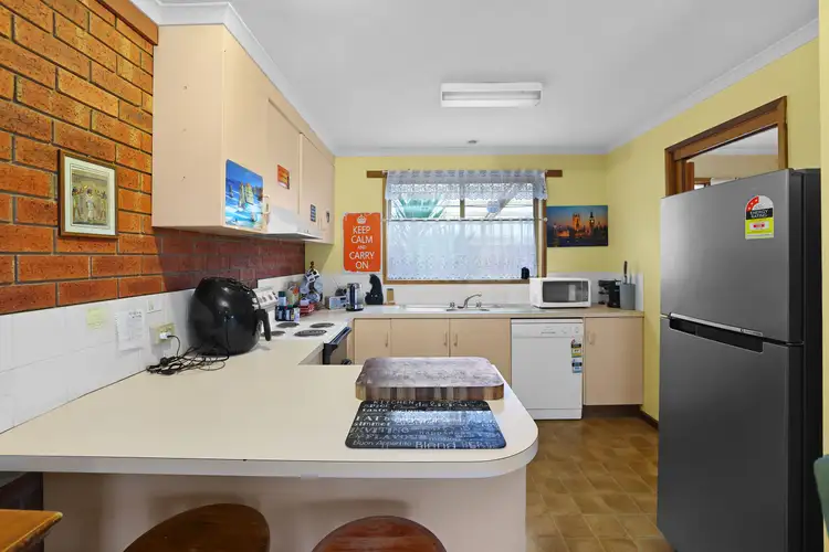 Fifth view of Homely unit listing, 4 Bailey Crescent, Warrnambool VIC 3280