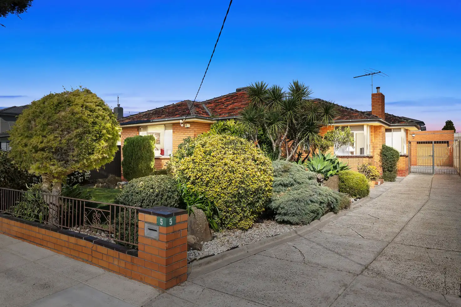 Main view of Homely house listing, 5 Poplar Street, Thomastown VIC 3074