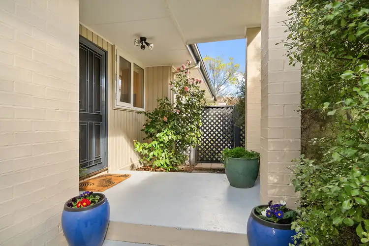 10A Molloy Crescent, Cook ACT 2614