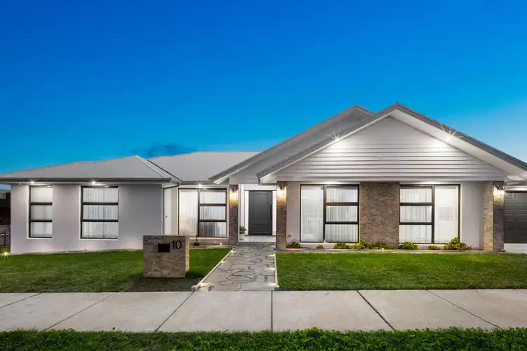10 Chaloupka Street, Whitlam ACT 2611