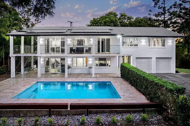 20 Royston Street, Brookfield QLD 4069