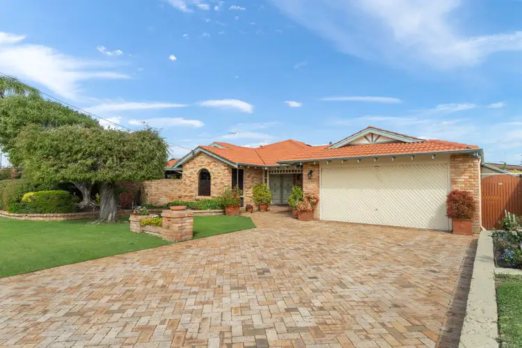 14 Ernest Street, Safety Bay WA 6169