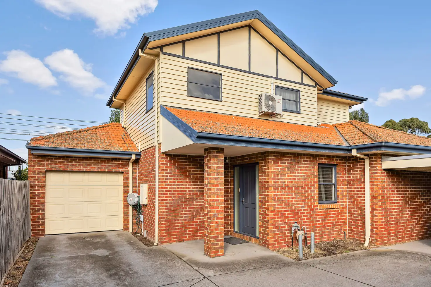 Main view of Homely townhouse listing, 2/52 Willesden Road, Hughesdale VIC 3166
