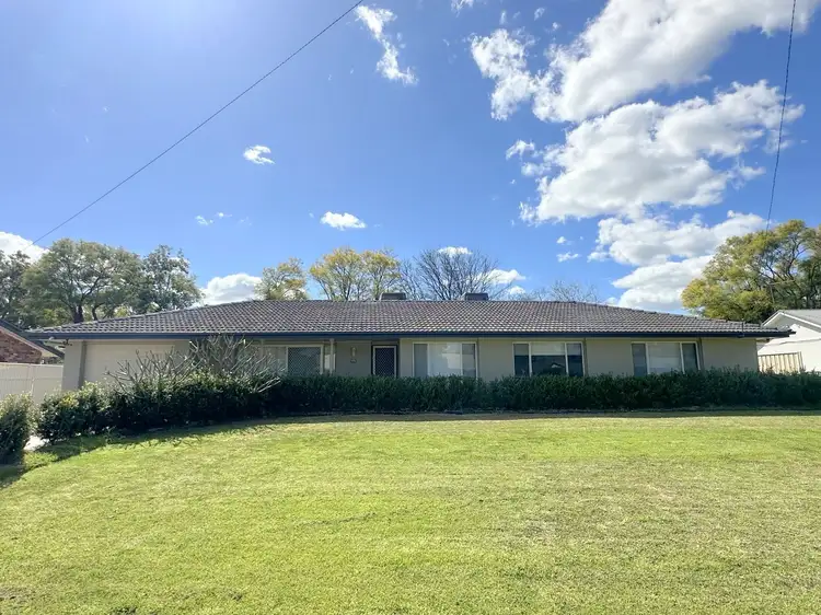 2 Karingal Place, Moree NSW 2400