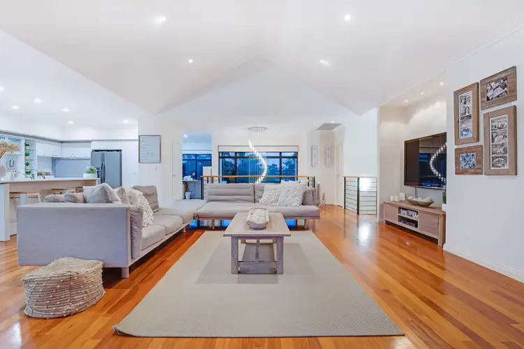 Sixth view of Homely house listing, 2 Sharon Drive, Carine WA 6020