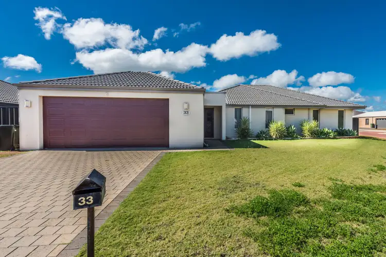 33 Stillwater Avenue, Drummond Cove WA 6532