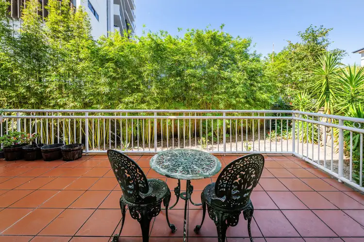 Main view of Homely apartment listing, 2/30 Dalpura Street, Chevron Island QLD 4217