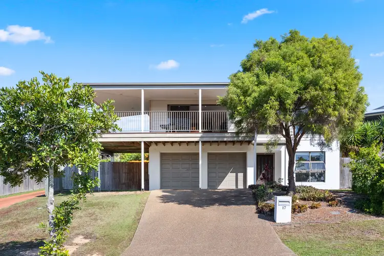 17 Steel Street, Nikenbah QLD 4655