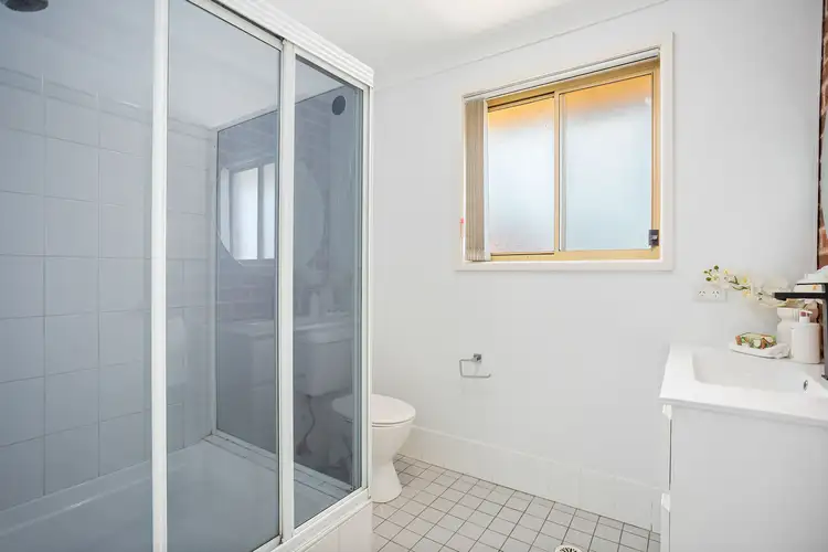 Sixth view of Homely townhouse listing, 2/15 Jindabyne Road, Flinders NSW 2529