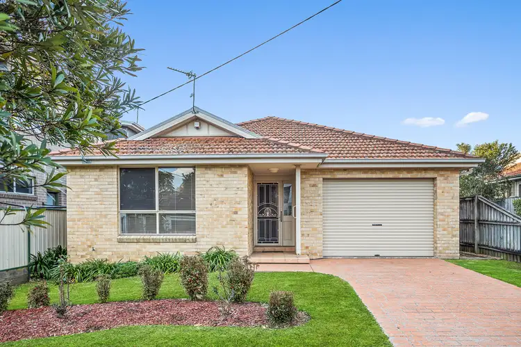 70 Kingston Street, Oak Flats NSW 2529