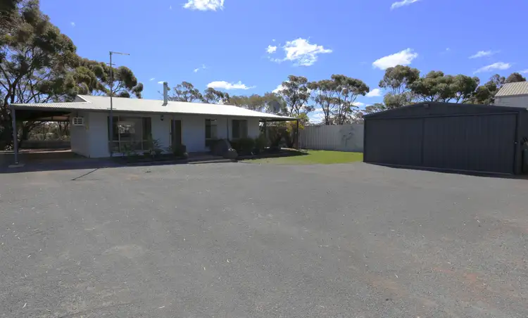 Fifth view of Homely house listing, 17 Clianthus Road, Kambalda West WA 6442