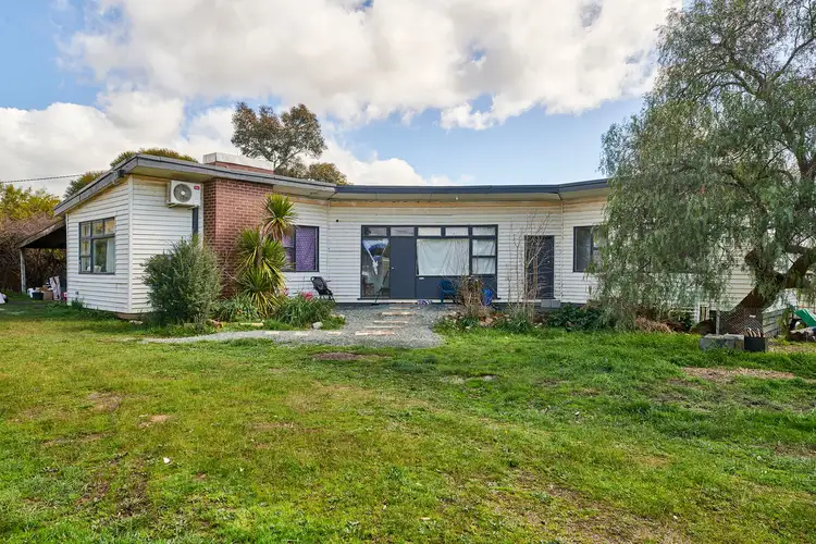 30 Dairy Flat Road, Heathcote VIC 3523