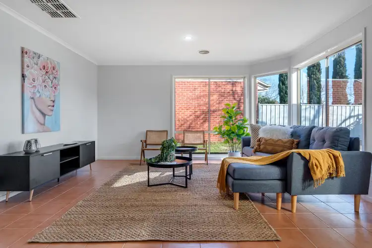 Sixth view of Homely house listing, 2 Waterbury Turn, Craigieburn VIC 3064