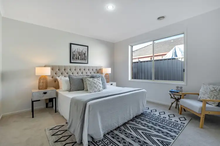 Seventh view of Homely house listing, 2 Waterbury Turn, Craigieburn VIC 3064