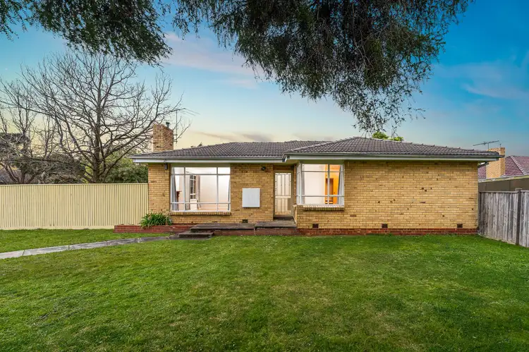 18 Wingrove Street