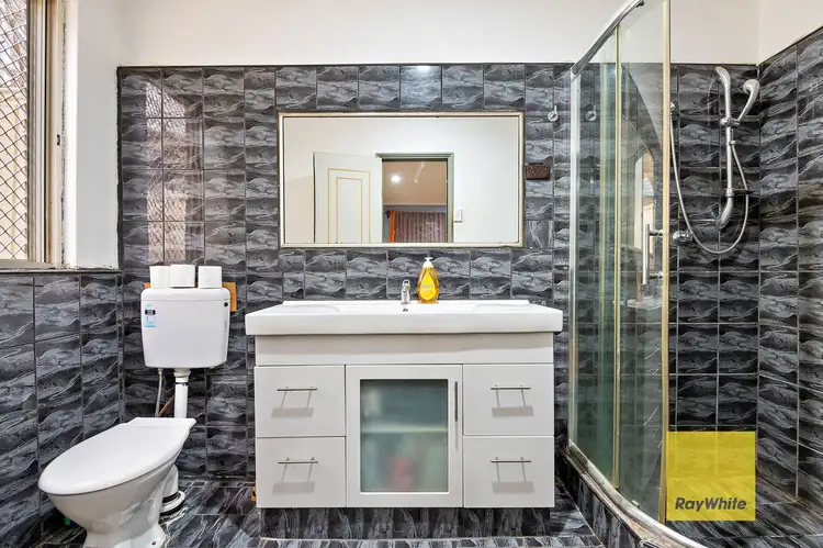 Seventh view of Homely house listing, 18 Natasha Way, Camillo WA 6111