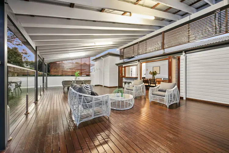 61 Waterton Street, Annerley QLD 4103