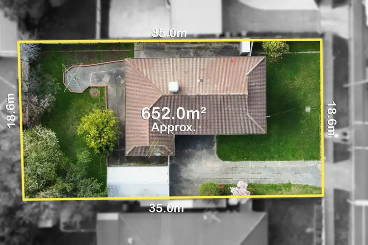 4 Bridgewater Road, Craigieburn VIC 3064