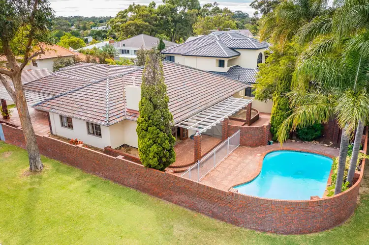 7 Jutland Parade, Dalkeith WA 6009