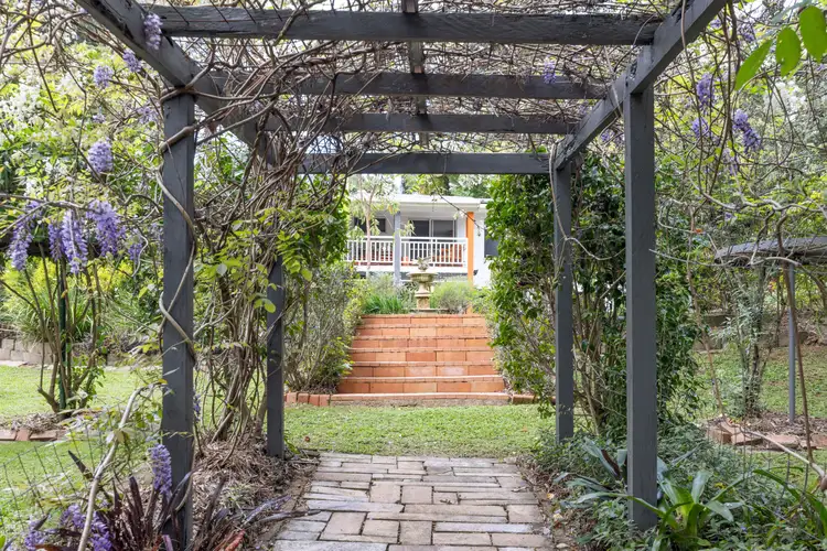 1 Treehaven Way, Maleny QLD 4552