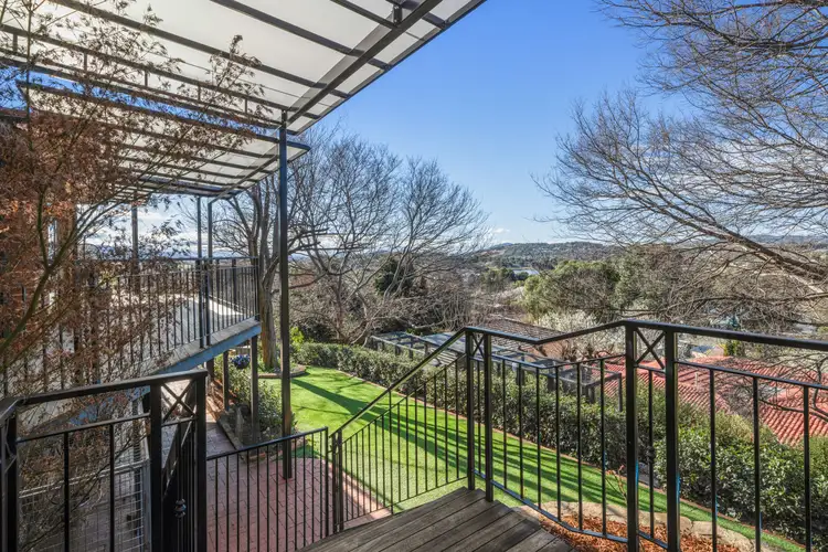 33 Callaway Crescent, Gordon ACT 2906