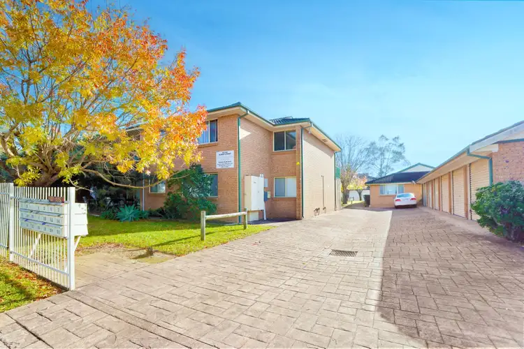 2/105-109 Albert Street, Werrington NSW 2747