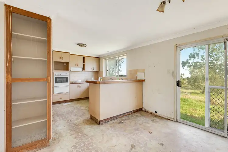 Fifth view of Homely house listing, 6 Joy-Anne Court, Vale View QLD 4352
