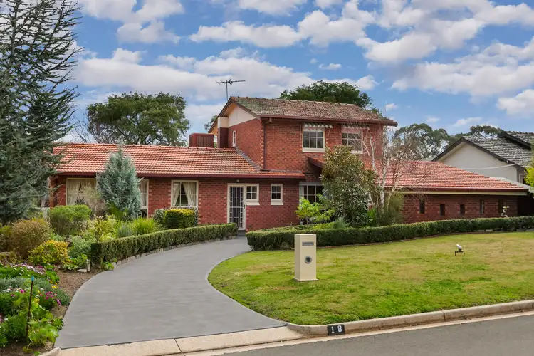 18 Caroline Street, Flagstaff Hill SA 5159