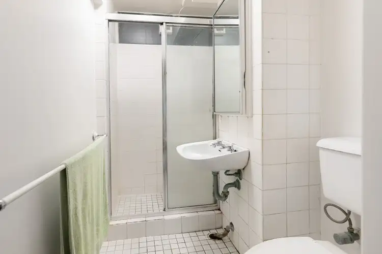 Fifth view of Homely studio listing, 11/68-72 Roslyn Gardens, Rushcutters Bay NSW 2011