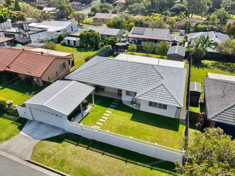 11 Mitchell Avenue, Molendinar QLD 4214