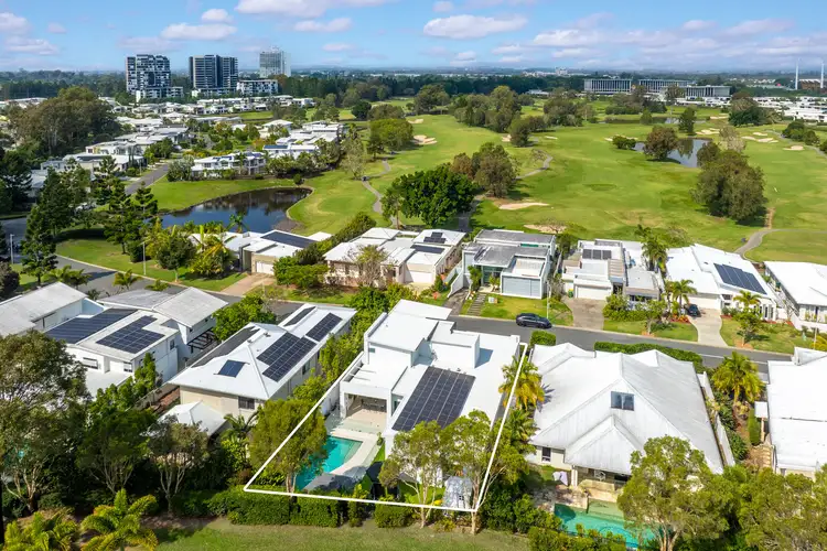 6011 The Boulevarde, Benowa QLD 4217