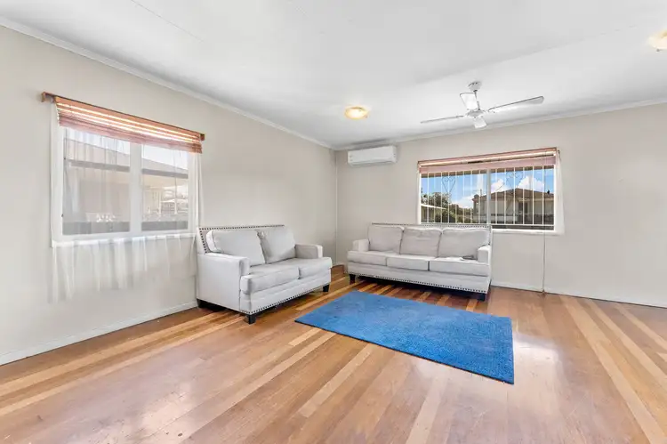 Fourth view of Homely house listing, 2 Everett Street, Upper Mount Gravatt QLD 4122