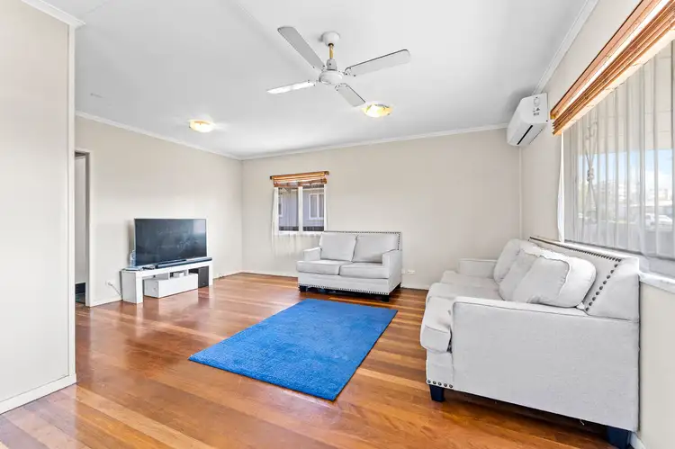 Fifth view of Homely house listing, 2 Everett Street, Upper Mount Gravatt QLD 4122