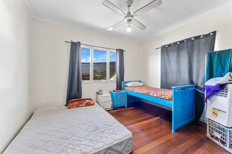 Sixth view of Homely house listing, 2 Everett Street, Upper Mount Gravatt QLD 4122