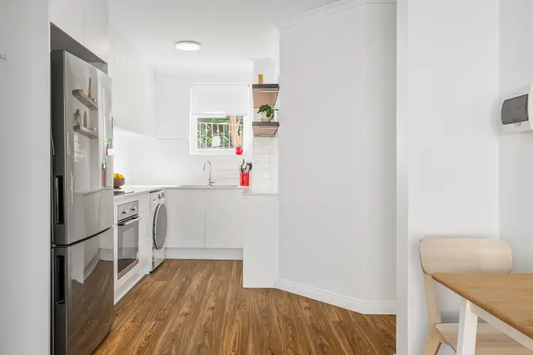 Third view of Homely apartment listing, 2/6 Campbell Parade, Manly Vale NSW 2093