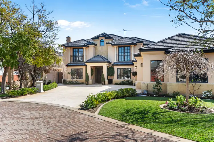 4 Caulson Court, Churchlands WA 6018