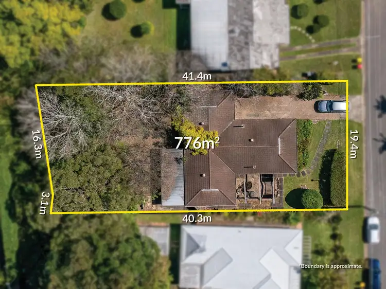 4 Kowhai Street, Kenmore QLD 4069