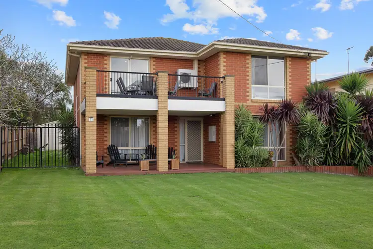 11 Yarramundi Way, Cowes VIC 3922