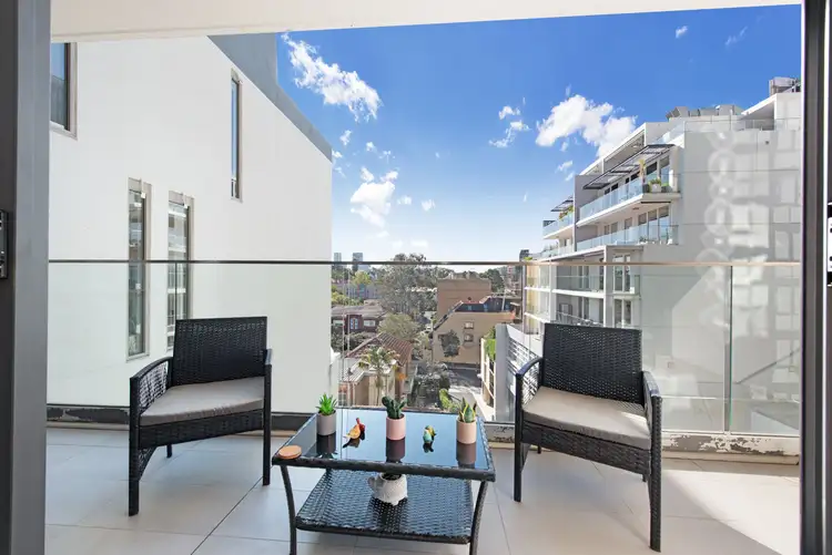 Third view of Homely apartment listing, 712/150 Pacific Highway, North Sydney NSW 2060